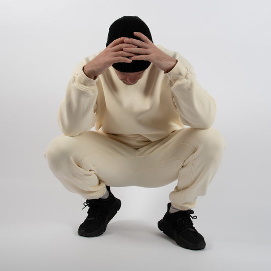 Jogginghose mit Gummipatch in der Farbe creme